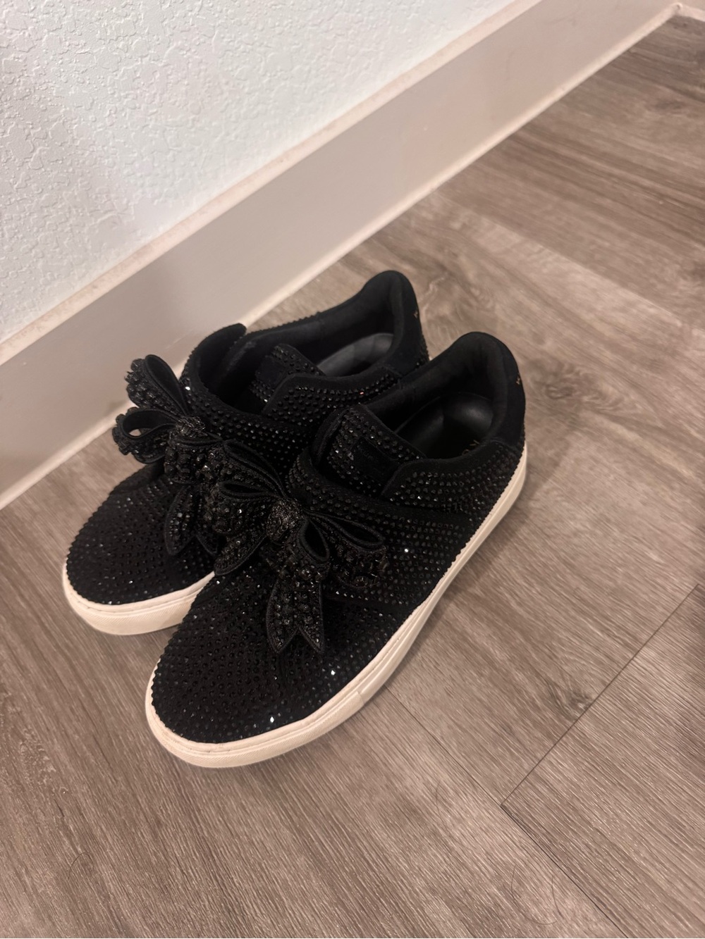 Geox Black Rhinestone Bow Slip-On Sneakers